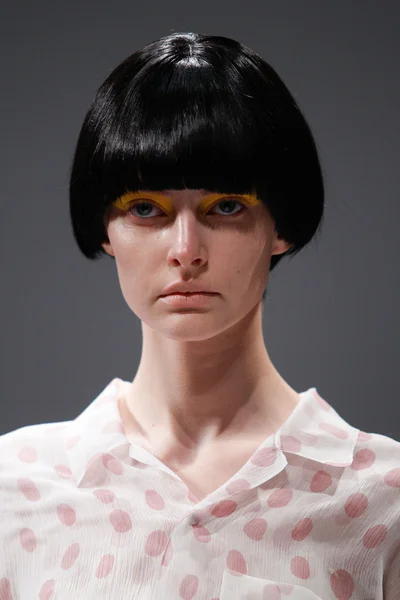 Look 30